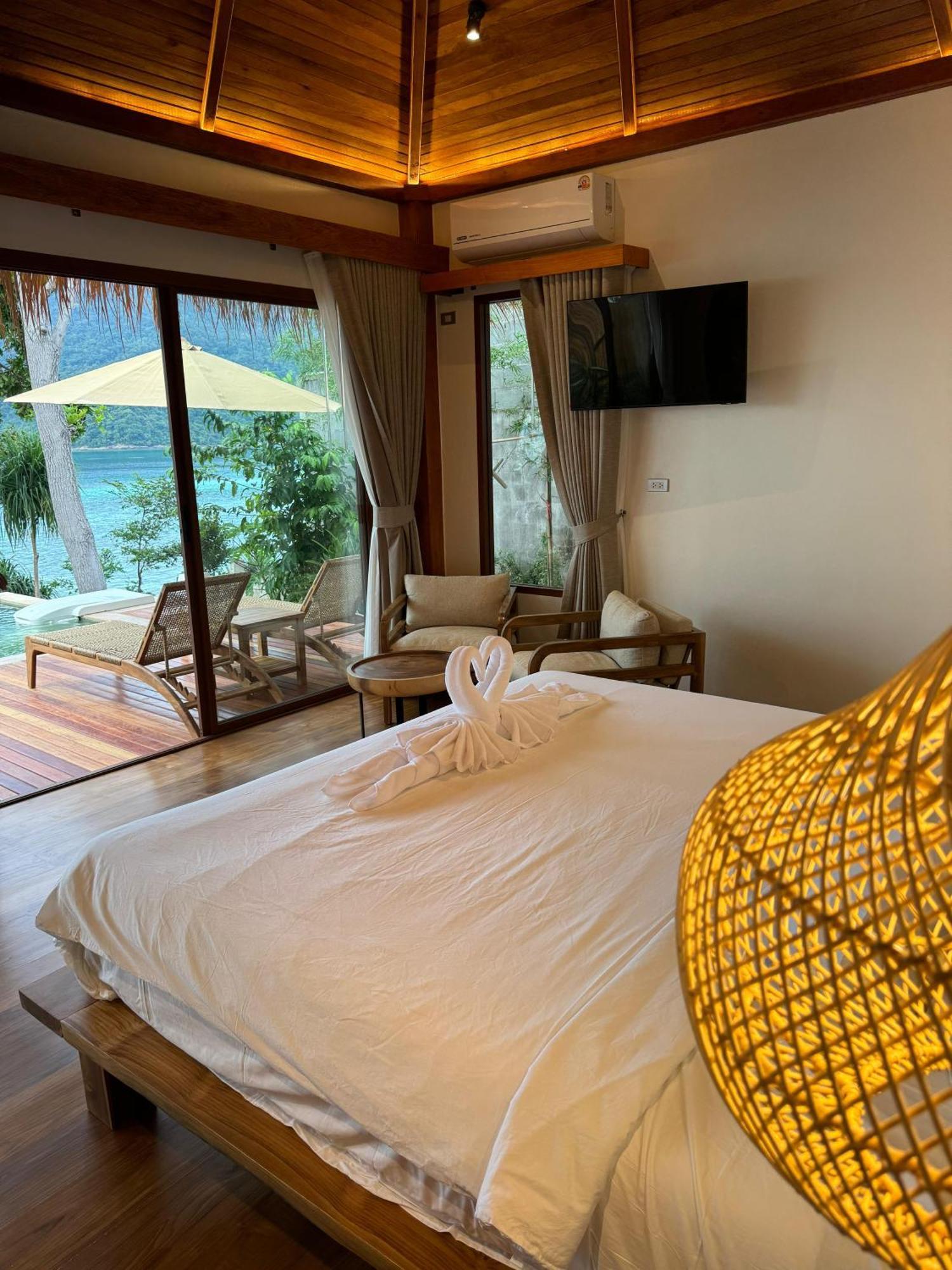 Ten Moons Sunset Villas Koh Lipe Bagian luar foto