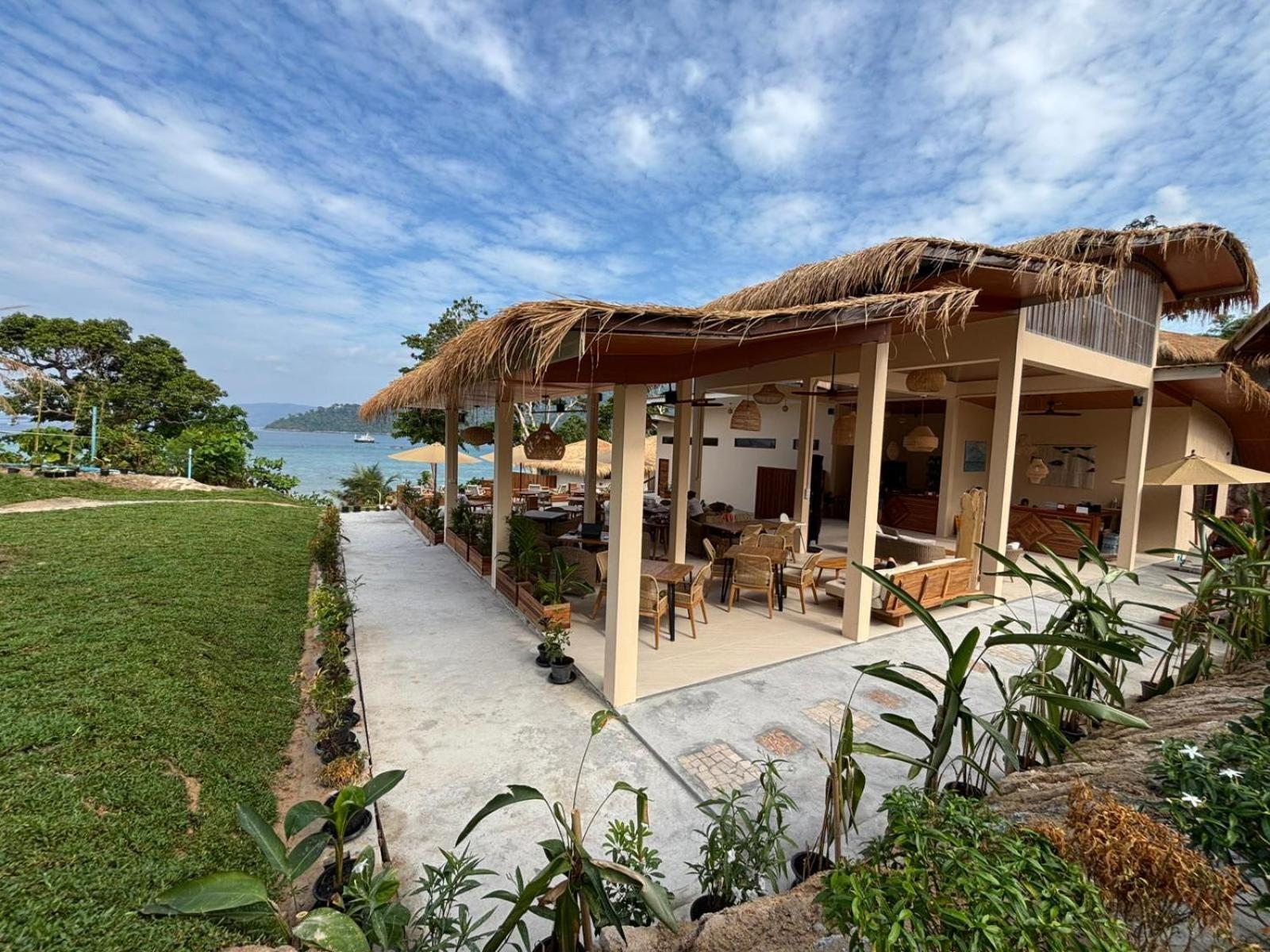 Ten Moons Sunset Villas Koh Lipe Bagian luar foto